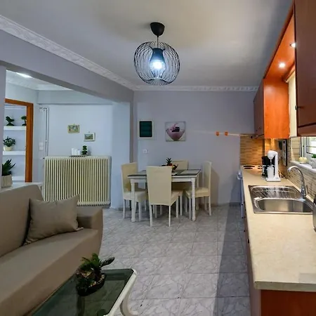 Spacious With Patio *